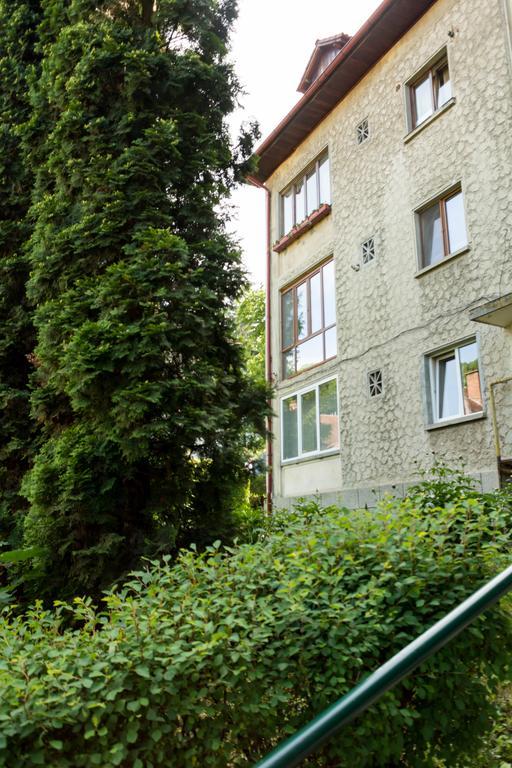 Chic Apartment Брашов Екстериор снимка