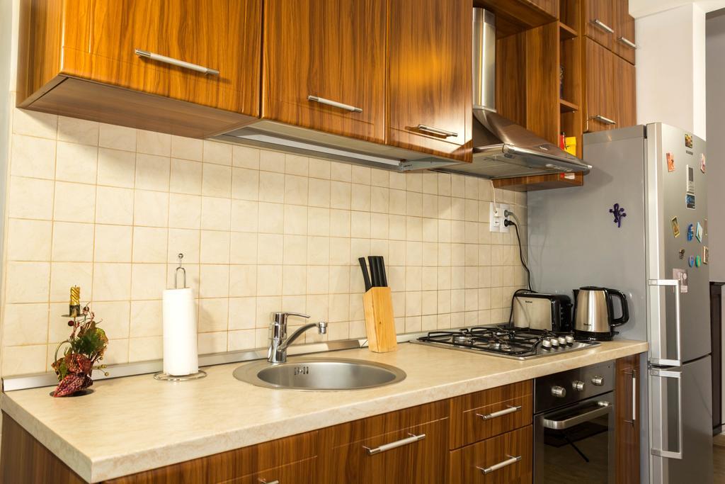 Chic Apartment Брашов Екстериор снимка